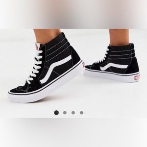 Vans Sk8-Hi shoe